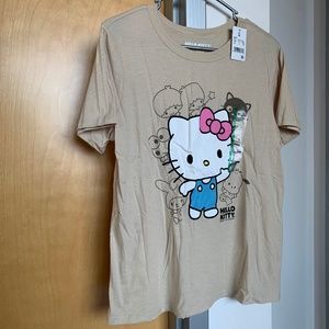 🎀 NWT Hello Kitty & Friends Graphic T-Shirt Short Sleeve Sanrio Beige Tee Medium